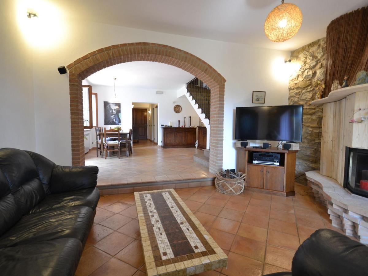 Belvilla By Oyo Villa Max Suvereto Extérieur photo