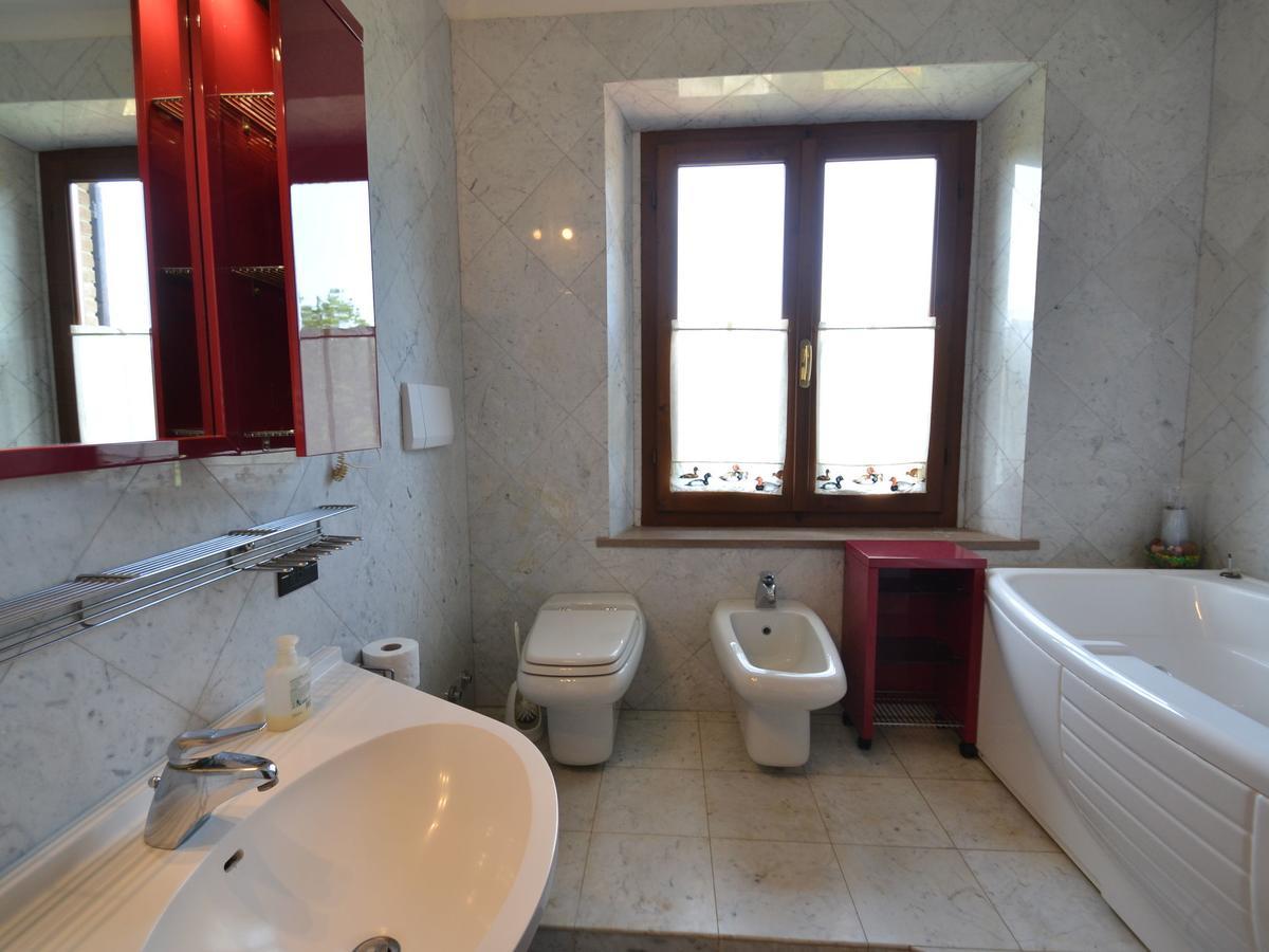 Belvilla By Oyo Villa Max Suvereto Extérieur photo